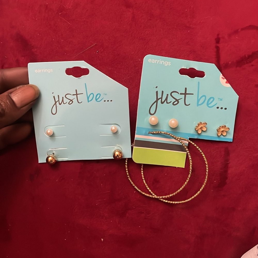 Earrings bundle - Picture 2 of 3